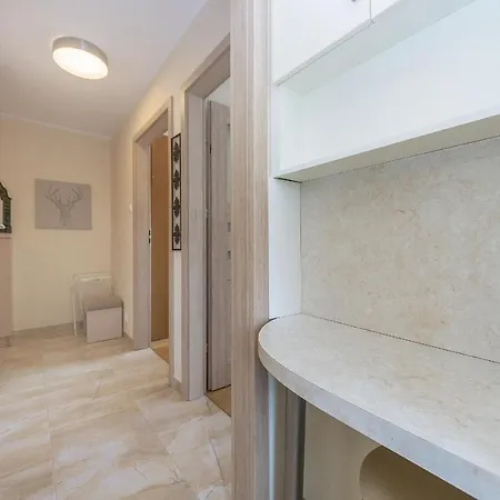 Comfort Niepodleglosci 710 Апартаменти *