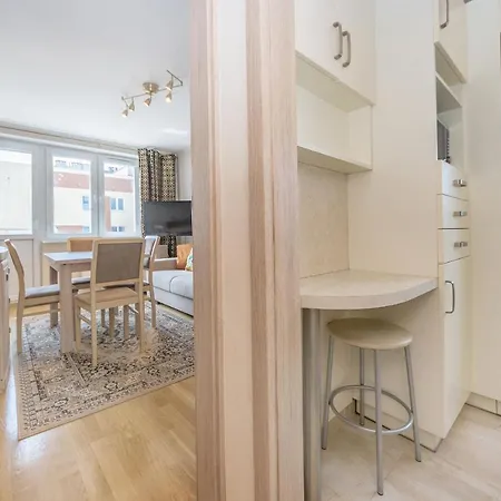 Comfort Niepodleglosci 710 Апартаменти